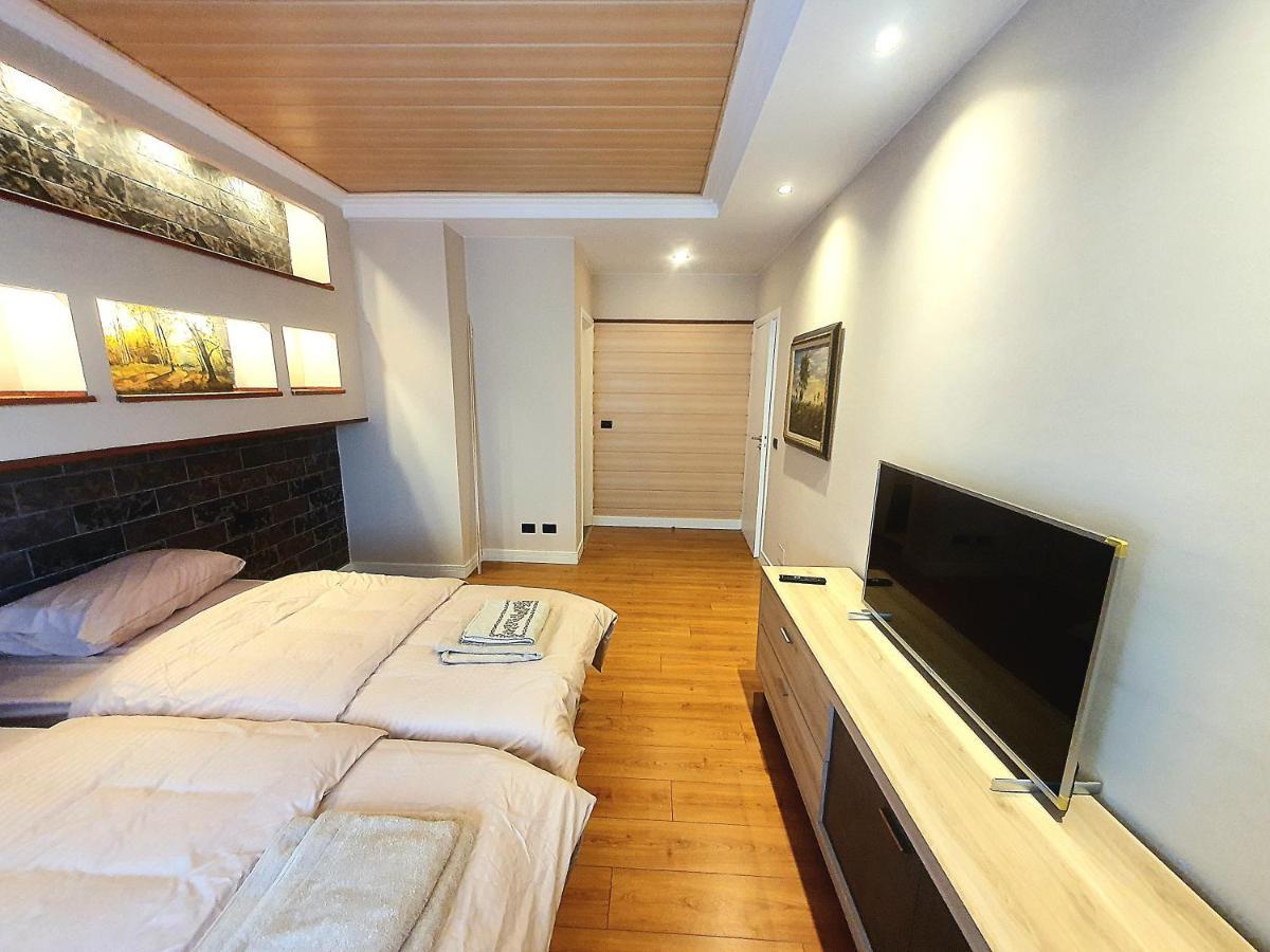 Centerscape - Studio By Dion Apartment Tiranë Luaran gambar