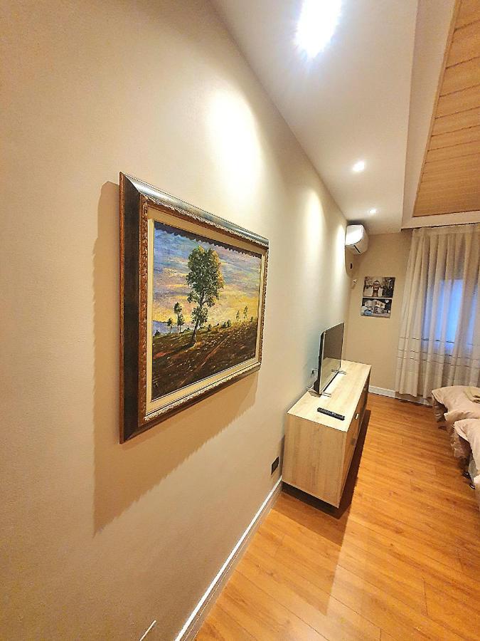 Centerscape - Studio By Dion Apartment Tiranë Luaran gambar