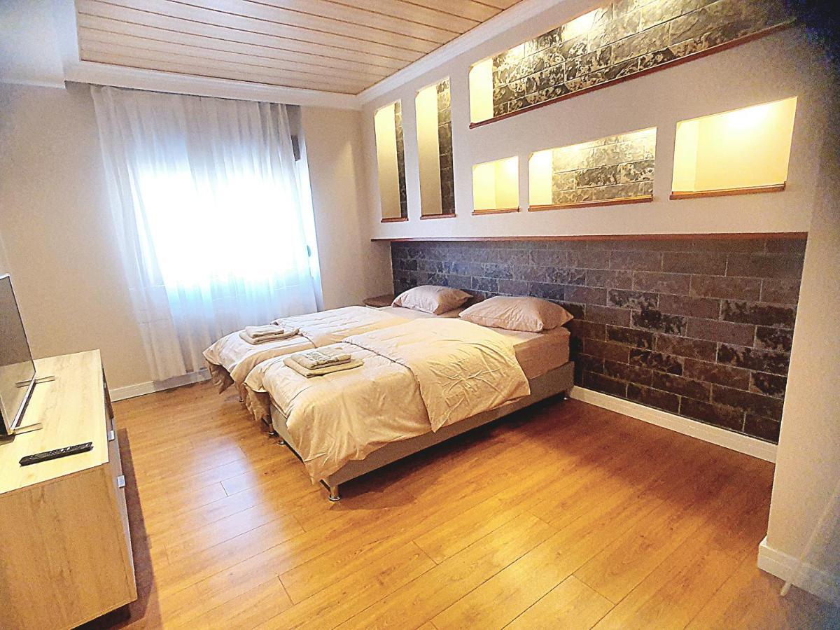 Centerscape - Studio By Dion Apartment Tiranë Luaran gambar