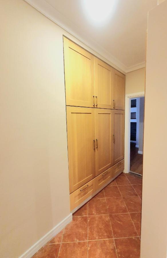 Centerscape - Studio By Dion Apartment Tiranë Luaran gambar